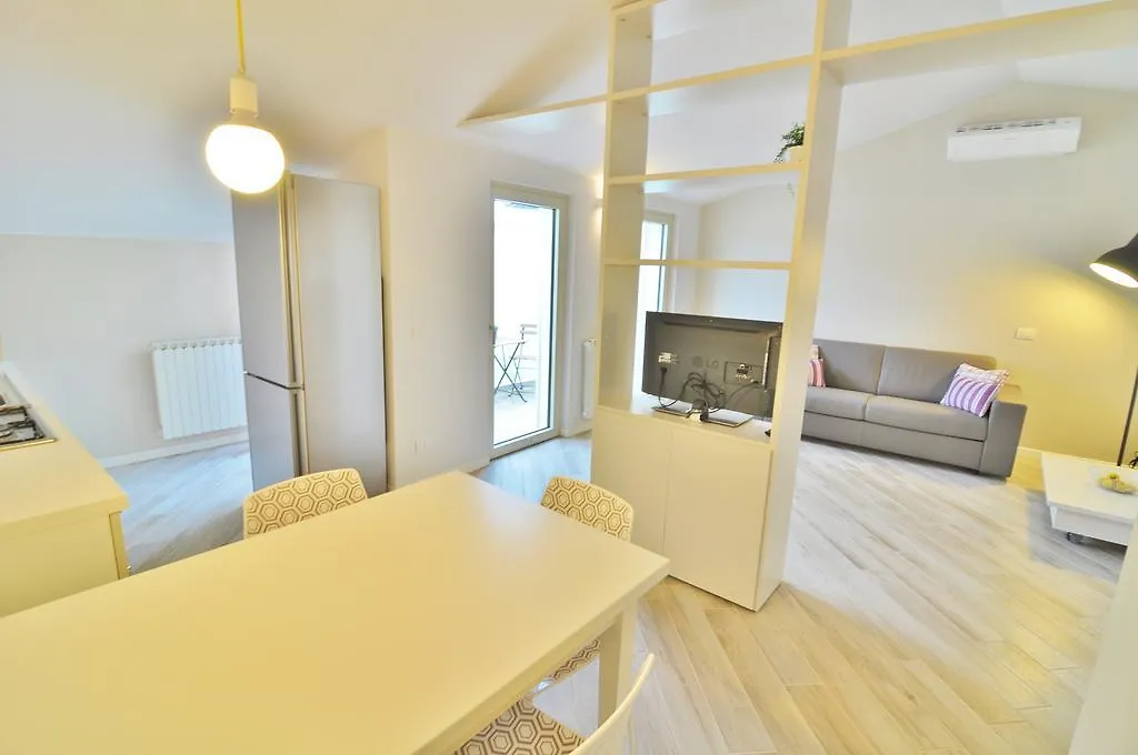Aromi Piccolo Hotel Saló